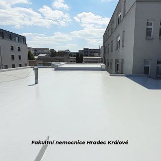 Nová hydroizolace střech Fakultní nemocnice v Hradci - tekutá polyuretanová stěrka HYPERDESMO 👏👏👏 Zrenovujte takto...